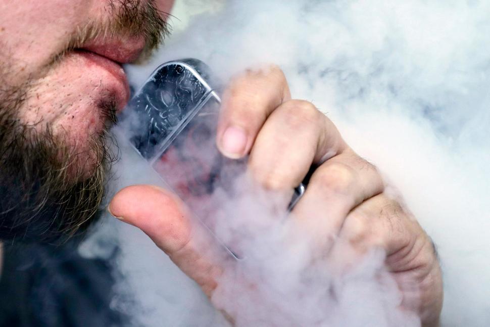AMA Calls for Total Ban on All E-Cigarette, Vaping Products